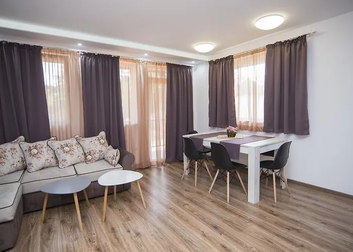 Nikol Διαμέρισμα Σωζόπολη