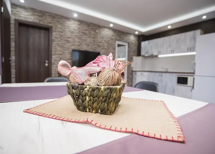 Nikol Σωζόπολη